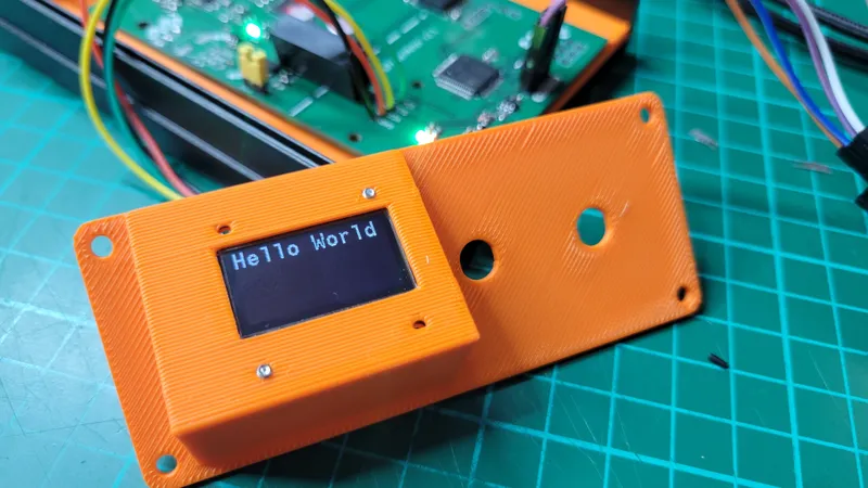 Working screen with Hello World message.